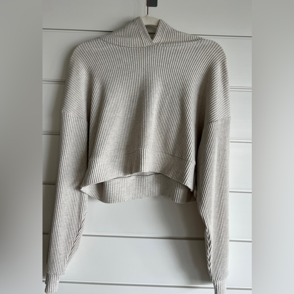 Alo Muse Sweatshirt XS Like-New